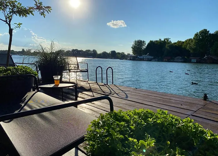 Loup 1981 펜션 Bezanija